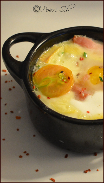 oeuf-cocotte-maroilles-jambon-tomates-cerises-presentation