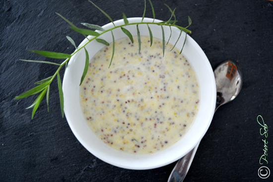 Sauce fromage blanc à la moutarde à l’ancienne, miel et estragon